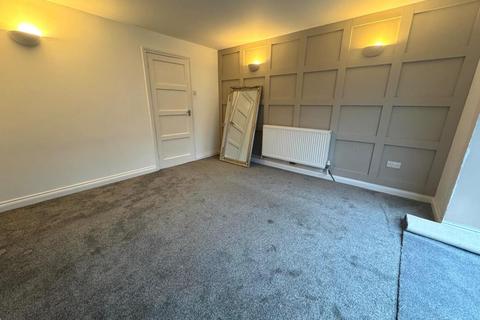 3 bedroom semi-detached house to rent, Spring Close, Boughton, Northampton NN2