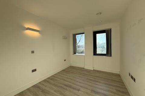2 bedroom apartment to rent, Mill House, Overbridge Square, Newbury