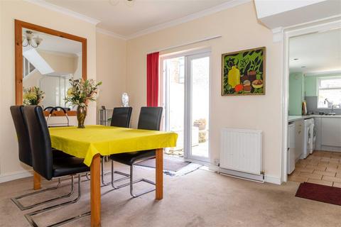 4 bedroom terraced house for sale, Park Road, Worthing