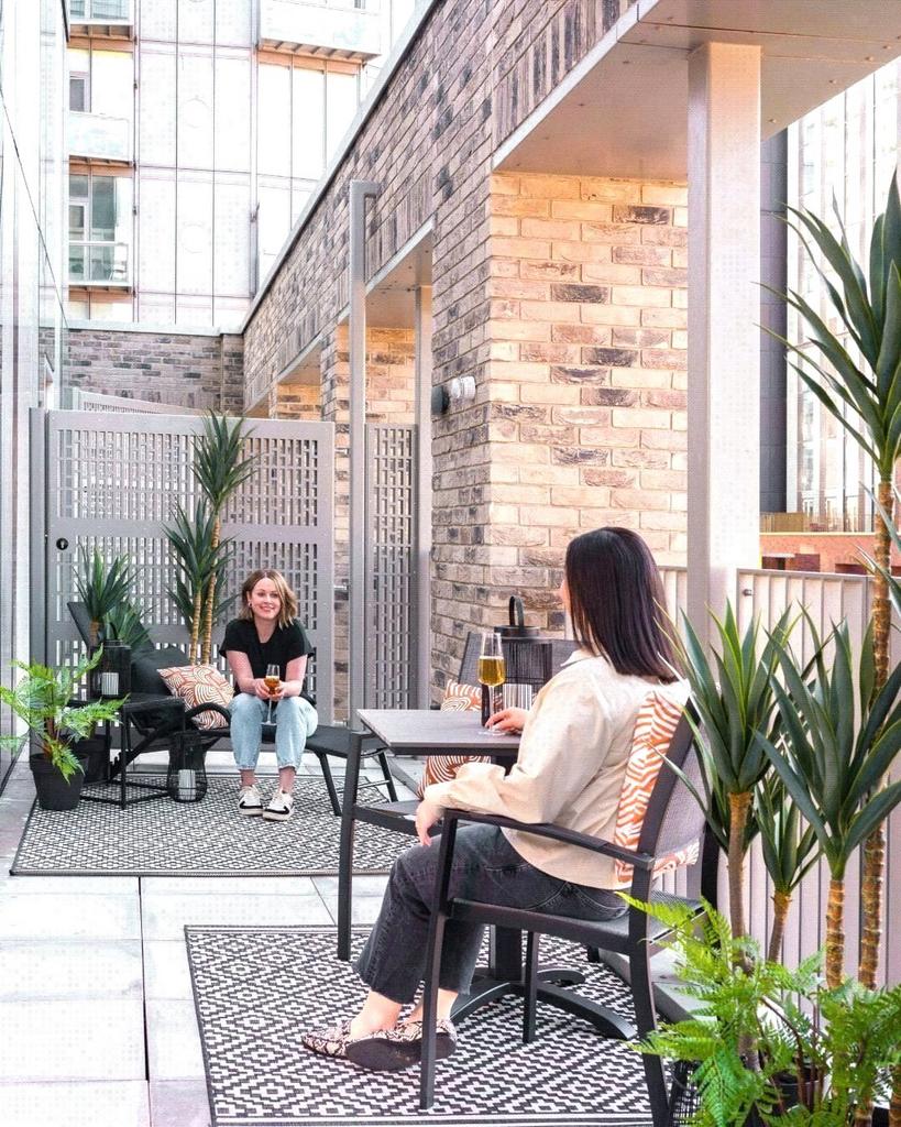 Colliers Yard