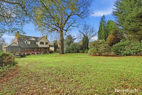 undefined, Willow Green, Ingatestone, CM4