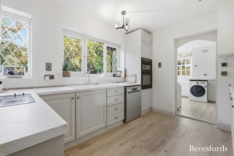 undefined, Willow Green, Ingatestone, CM4