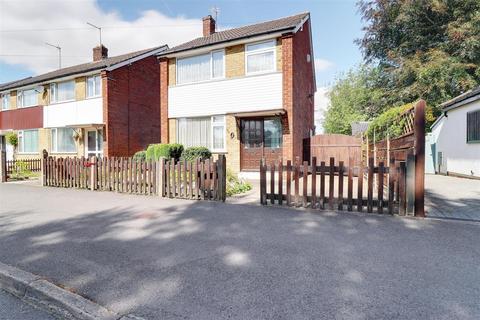 3 bedroom detached house for sale, Eden Road, Beverley