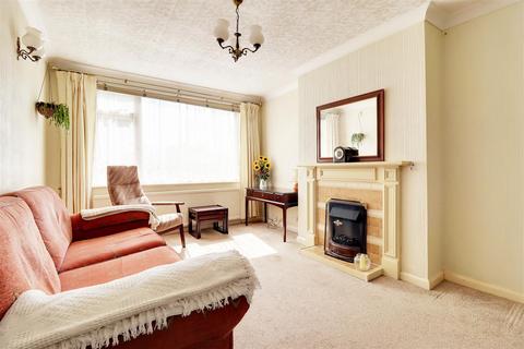 3 bedroom detached house for sale, Eden Road, Beverley
