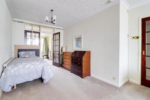 3 bedroom detached house for sale, Eden Road, Beverley