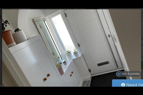 3 bedroom flat to rent, Great Cambridge Rd, London, EN1
