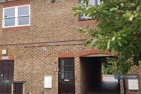undefined, Heritage Court, Egham, TW20