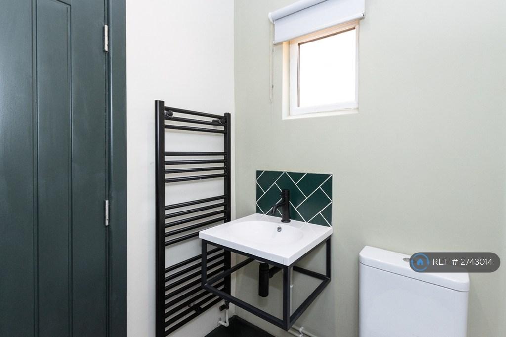 Similar Spec Bathroom