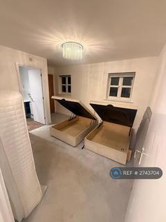 2 bedroom flat to rent, Sandpiper Close, Greenhithe, DA9