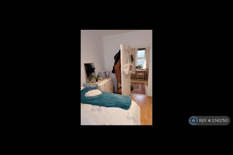 1 bedroom flat to rent, Cranleigh Road, London, N15