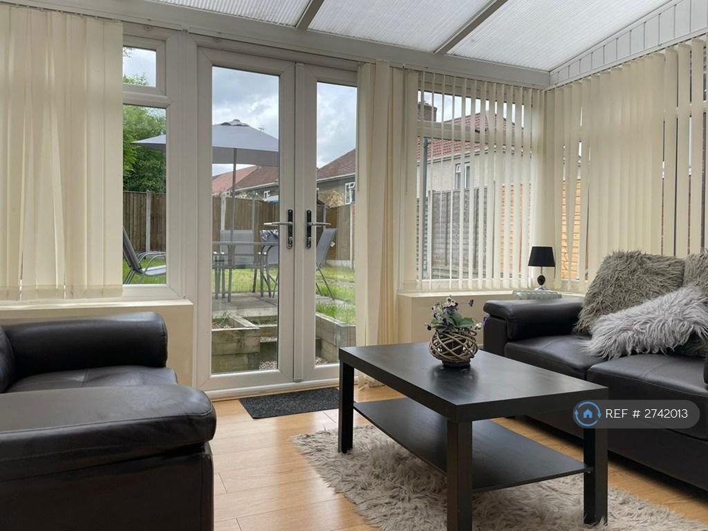 Conservatory - Tv Room