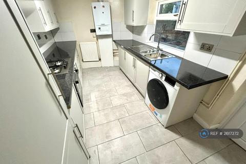 3 bedroom terraced house to rent, Wherstead Road, Ipswich, IP2