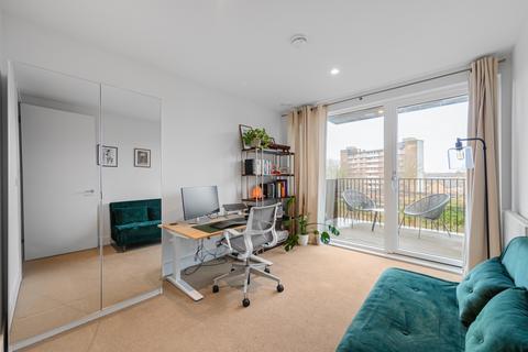 2 bedroom apartment for sale, Moulding Lane London SE14