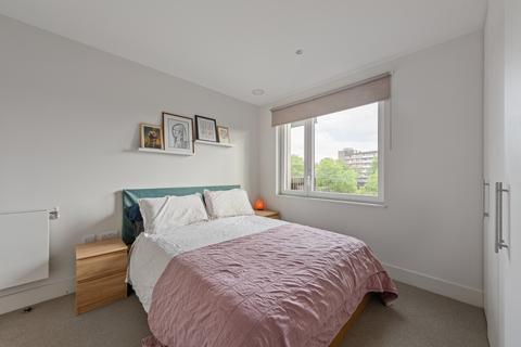 2 bedroom apartment for sale, Moulding Lane London SE14