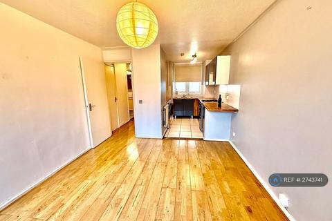 1 bedroom flat to rent, Southwark Park Road, London, SE16