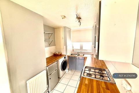 1 bedroom flat to rent, Southwark Park Road, London, SE16
