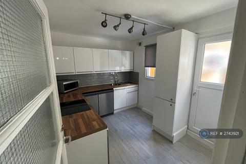 1 bedroom flat to rent, Darwin Street, London, SE17