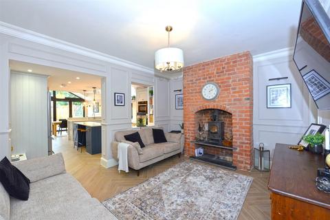 3 bedroom terraced house for sale, North Street, Castlefields, Shrewsbury