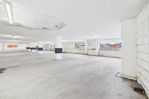 2 bedroom apartment for sale, Old Harbour Court, 10 Wincolmlee, Hull, HU2 8HZ