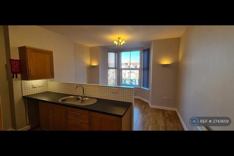 1 bedroom flat to rent, The Grosvenor, Colwyn Bay, LL29