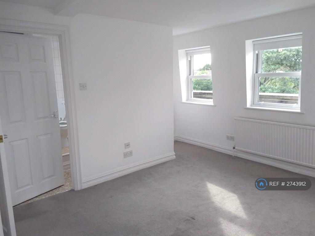 Bedroom Leading To Ensuite