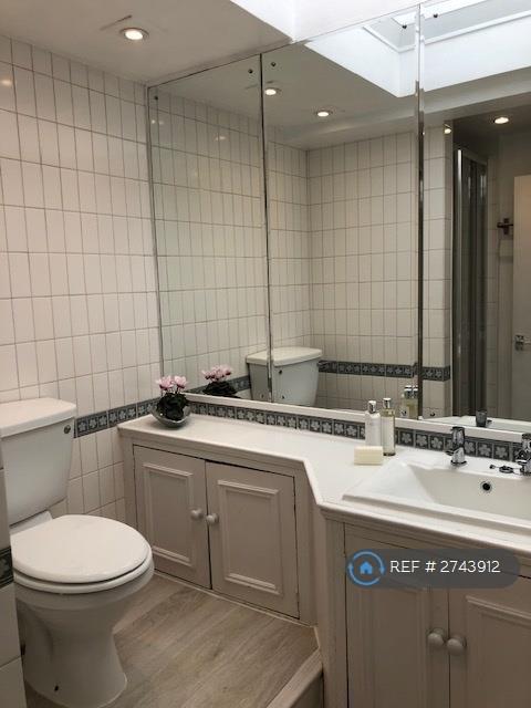 Shower, Loo, Sink, Mirrors, Under Cupboards