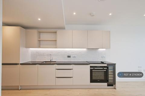 1 bedroom flat to rent, Picklington Terrace, London, SE28