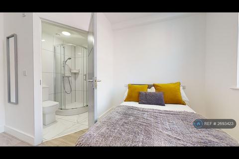 6 bedroom terraced house to rent, Burleigh Street, Manchester, M15