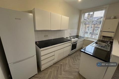 2 bedroom flat to rent, St. Marys Avenue, Harrogate, HG2