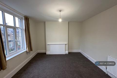 2 bedroom flat to rent, St. Marys Avenue, Harrogate, HG2