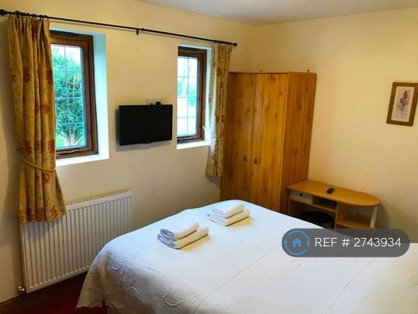 Double Bedroom