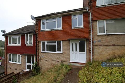 3 bedroom terraced house to rent, Sundridge Drive, Chatham, ME5