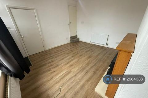 2 bedroom terraced house to rent, West View, Leeds, LS11