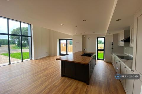 4 bedroom semi-detached house to rent, The Warren, Carrington, Boston, PE22