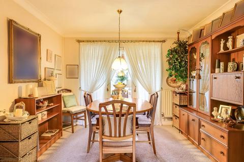 3 bedroom semi-detached house for sale, Manor Park, Histon, Cambridge