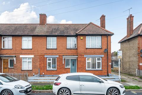 2 bedroom maisonette for sale, Maple Street, Romford RM7