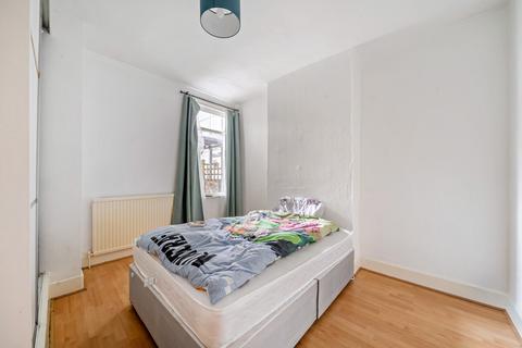 2 bedroom maisonette for sale, Tynemouth Road, Mitcham CR4