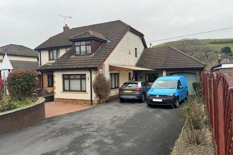 4 bedroom detached house for sale, Llanfarian, Aberystwyth