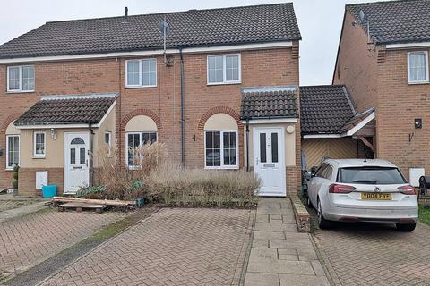 2 bedroom end of terrace house to rent, Highfields Court, Westoning
