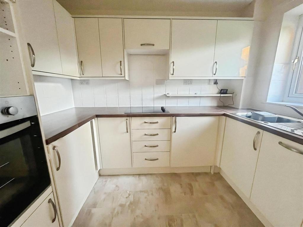 Kitchen new.jpg