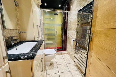 5 bedroom house share to rent, Pinner Park Gardens, Harrow HA2
