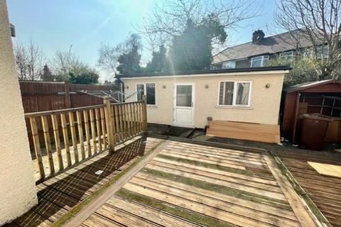 5 bedroom house share to rent, Pinner Park Gardens, Harrow HA2