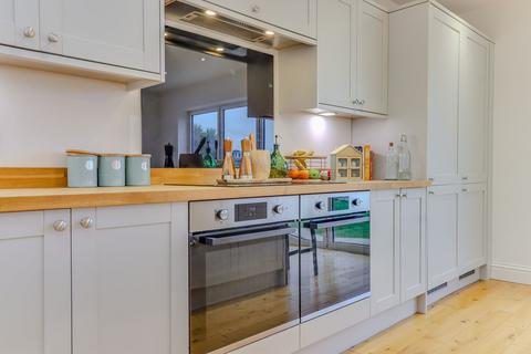 4 bedroom detached bungalow for sale, Overdale Avenue, The Brantings, Glenfield