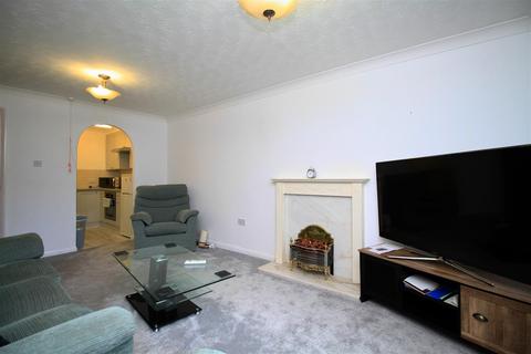1 bedroom flat for sale, Lowry Court, Hyde SK14