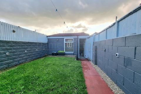 2 bedroom terraced house for sale, Cemetery Road, Bridgend, CF31
