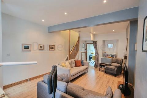 2 bedroom terraced house for sale, Cemetery Road, Bridgend, CF31