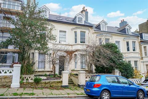 1 bedroom flat for sale, Stockleigh Road, St Leonards-On-Sea