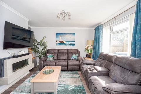2 bedroom flat for sale, Edinburgh Road, St. Leonards-On-Sea