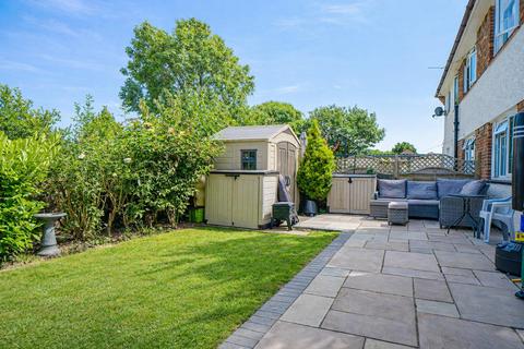 2 bedroom flat for sale, Edinburgh Road, St. Leonards-On-Sea