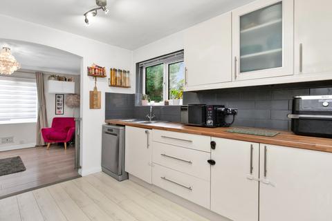 1 bedroom flat for sale, The Beeches, Ash Vale